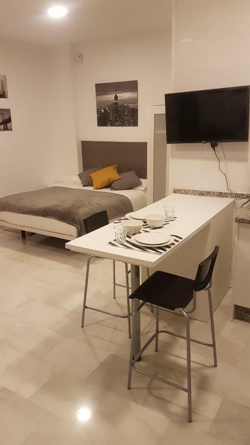 Alcazaba Home City Centre Малага Экстерьер фото